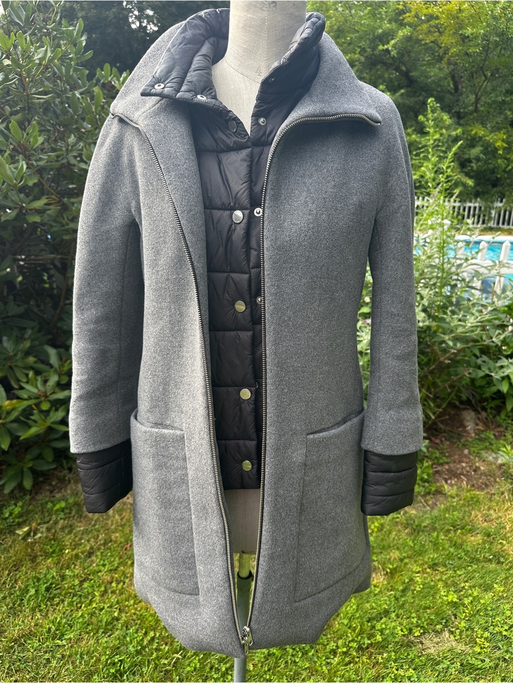Soia and Kyo Gray Layered Winter Coat with Black Quilted Inner - Brand:
